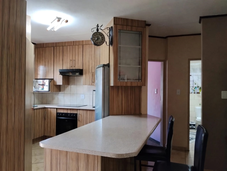 To Let 3 Bedroom Property for Rent in Cashan North West